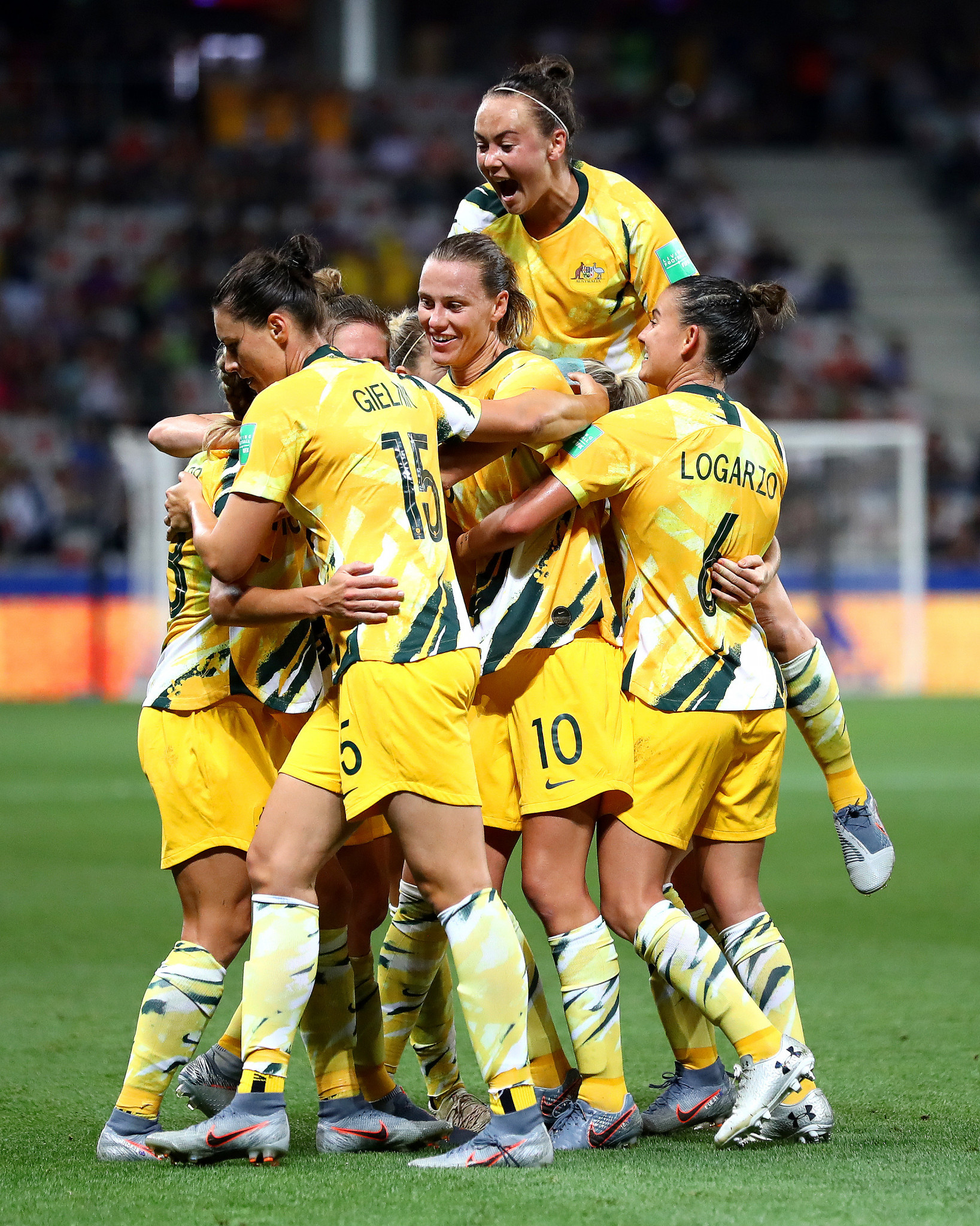 Australia dominated the second half and finally found a breakthrough when Elise Kellond-Knight's corner went straight in ©Getty Images