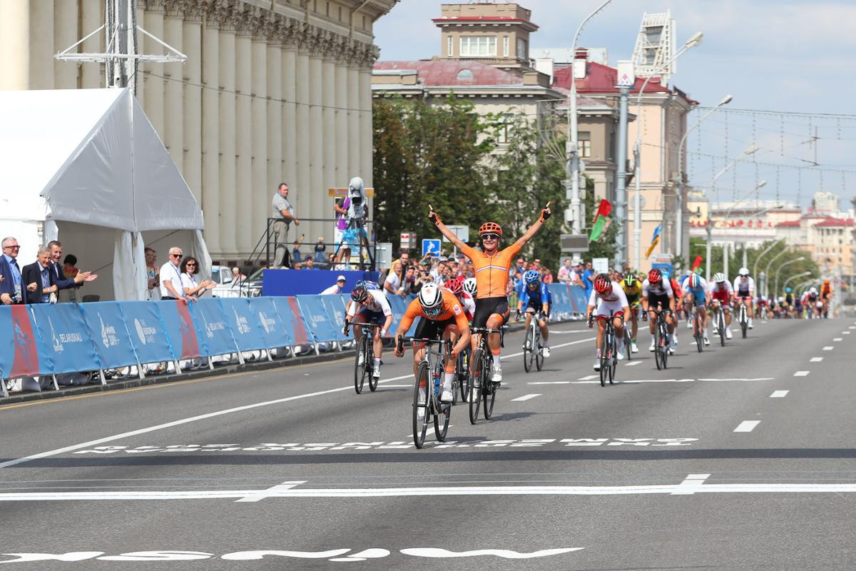 Lorena Wiebes of the Netherlands finished first, while compatriot Marianne Vos was second ©Minsk 2019