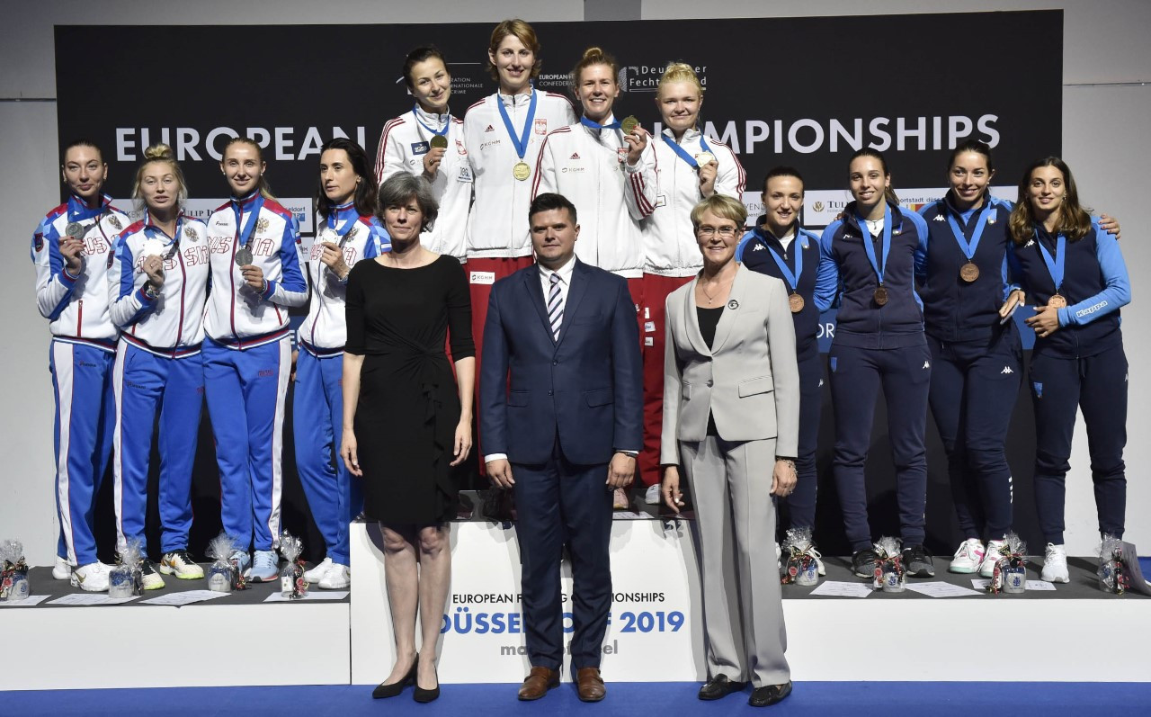 In the women's team épée, Poland came from behind to defeat Russia in the final of the European Fencing Championships in in Düsseldorf ©European Fencing Confederation