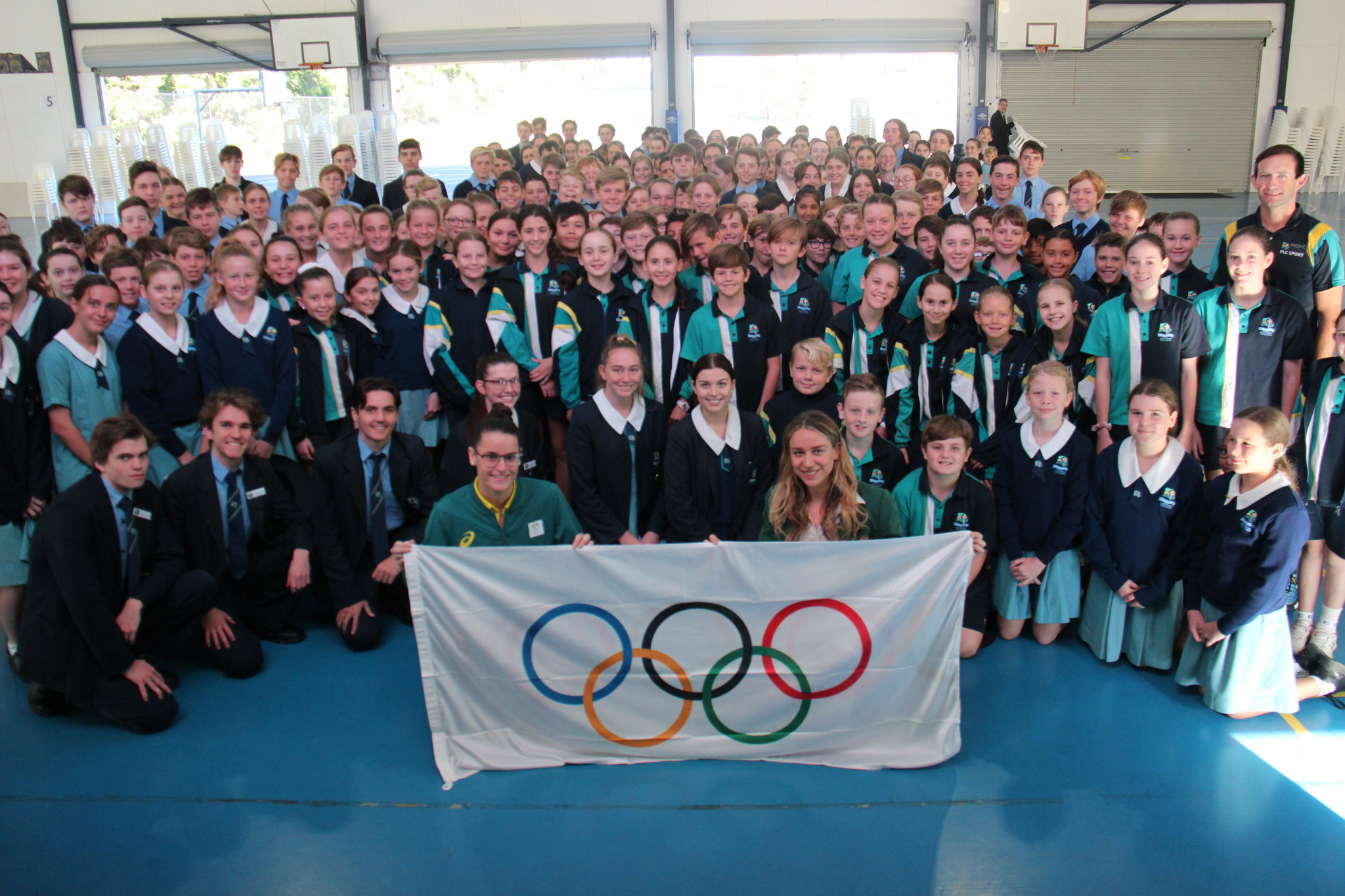 Olympic flags have been presented in schools ©AOC