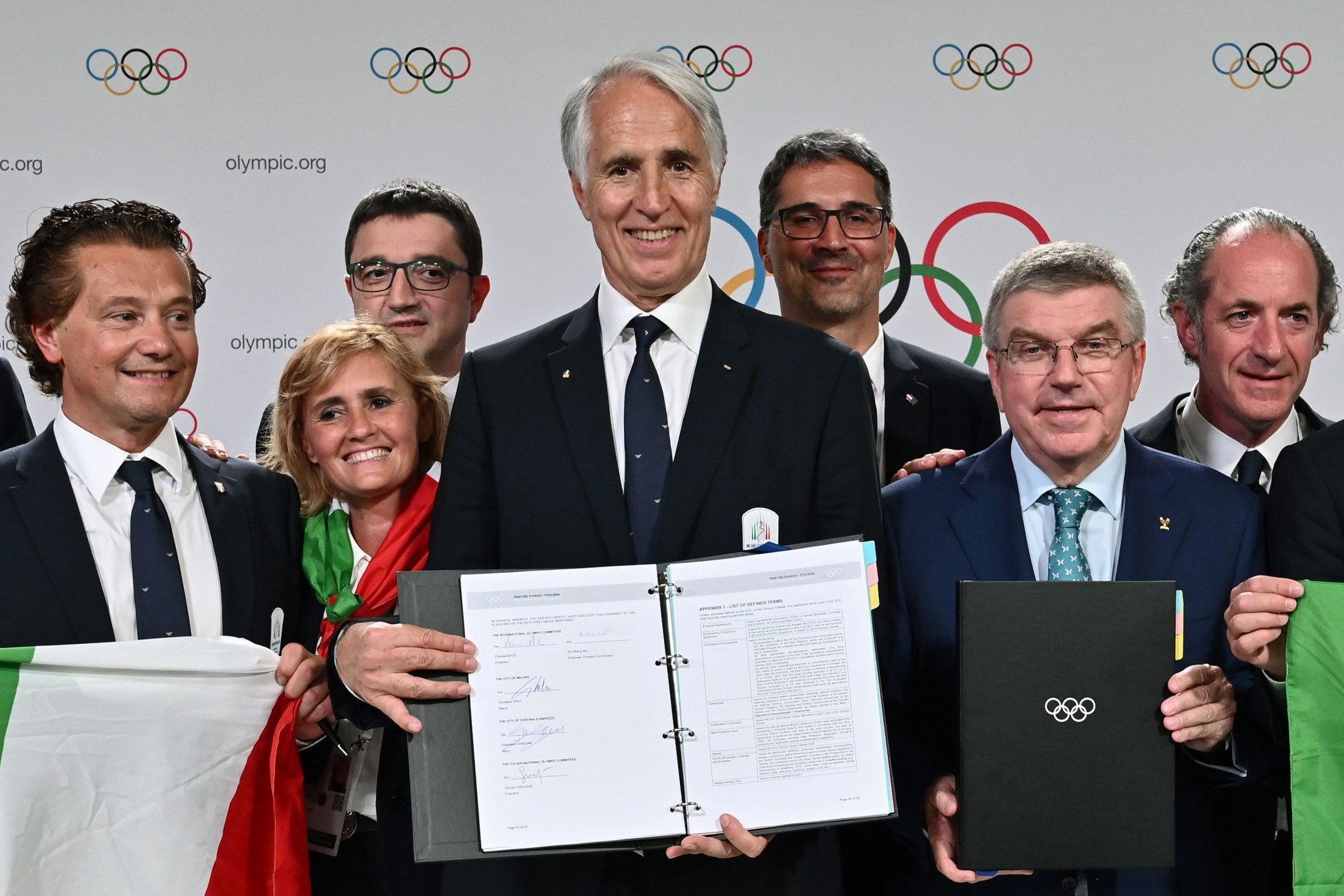 Giovanni Malagò highlighted the crucial role played by politicians last year when the Milan Cortina 2026 bid appeared at risk following the withdrawal of Turin from the project ©Getty Images