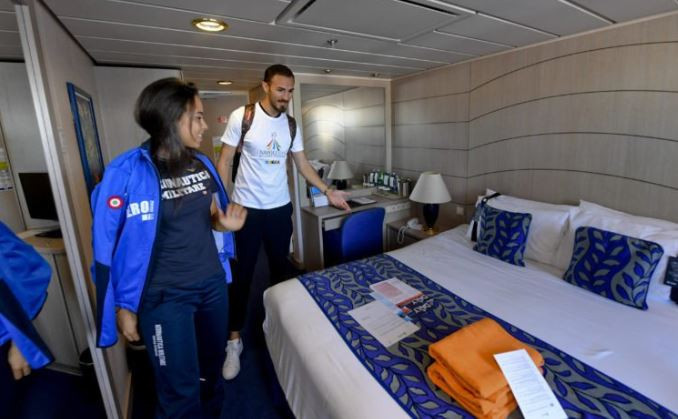 Former taekwondo Olympian Mauro Sarmiento of Italy and compatriot fencer Rebecca Gargano were among the first people to visit the Athletes' Village for the 2019 Summer Universiade in Naples ©FISU