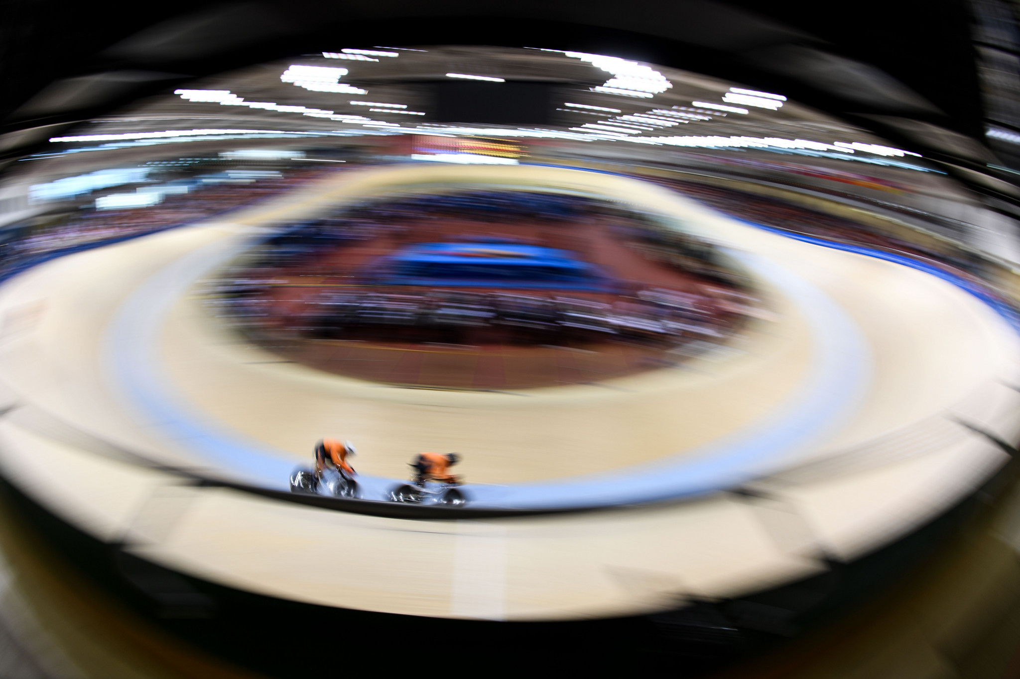 Cycling began at Minsk Velodrome, with medals awarded in the team sprint events ©Minsk 2019