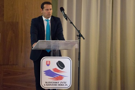 Miroslav Šatan replaces Martin Kohut, pictured, as President of the Slovak Ice Hockey Federation ©SZĽH