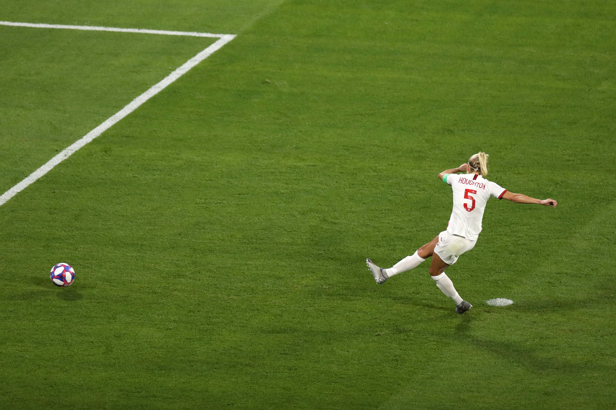 Steph Houghton missed a penalty late in the second-half as England were knocked out of the FIFA World Cup by the United States in a pulsating match at Lyon ©Getty Images