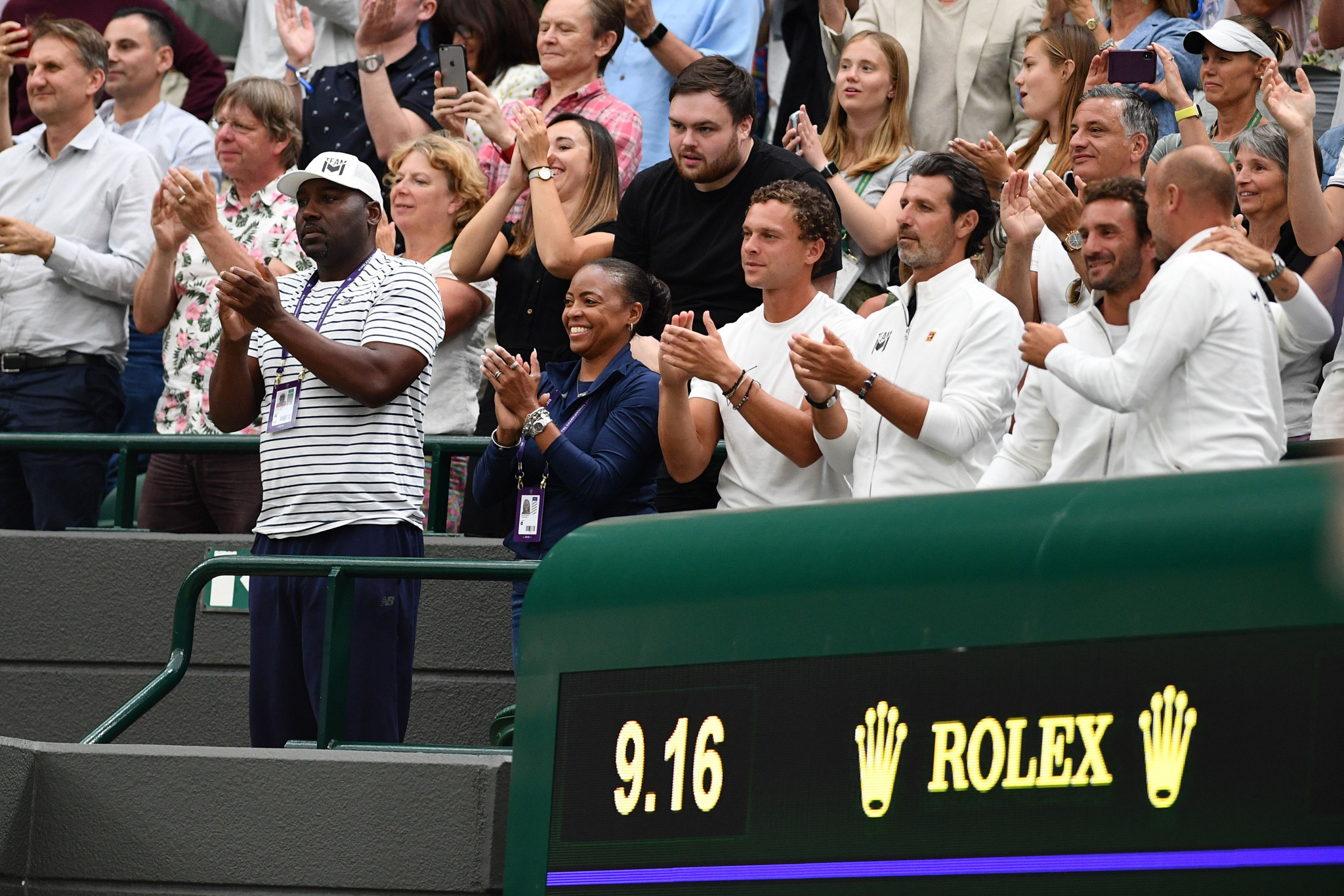 Gauff's parents Corey and Candi applaud another huge effort from their daughter ©Getty Images