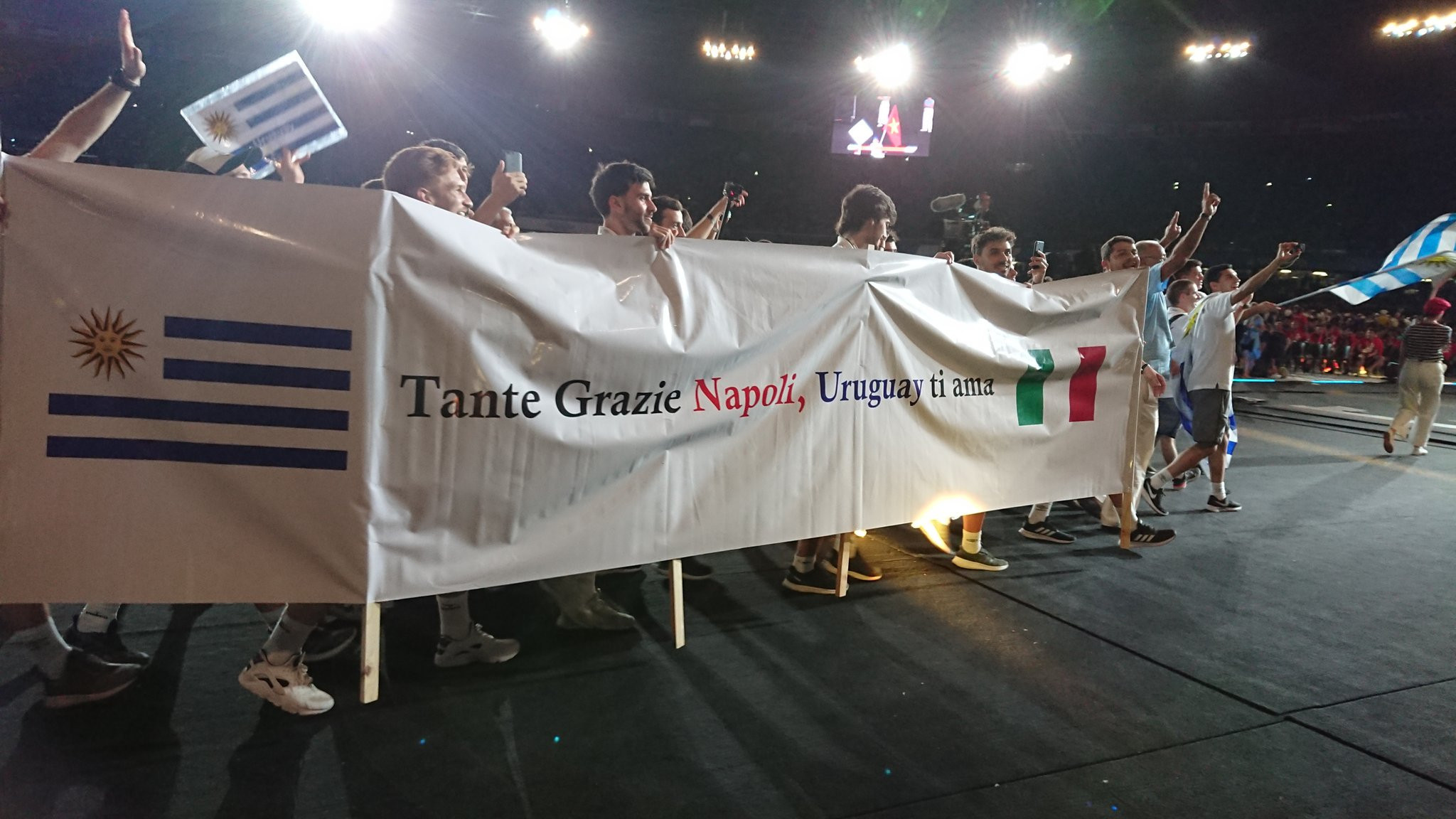 The Uruguayan team's message to their Italian hosts ©Naples 2019