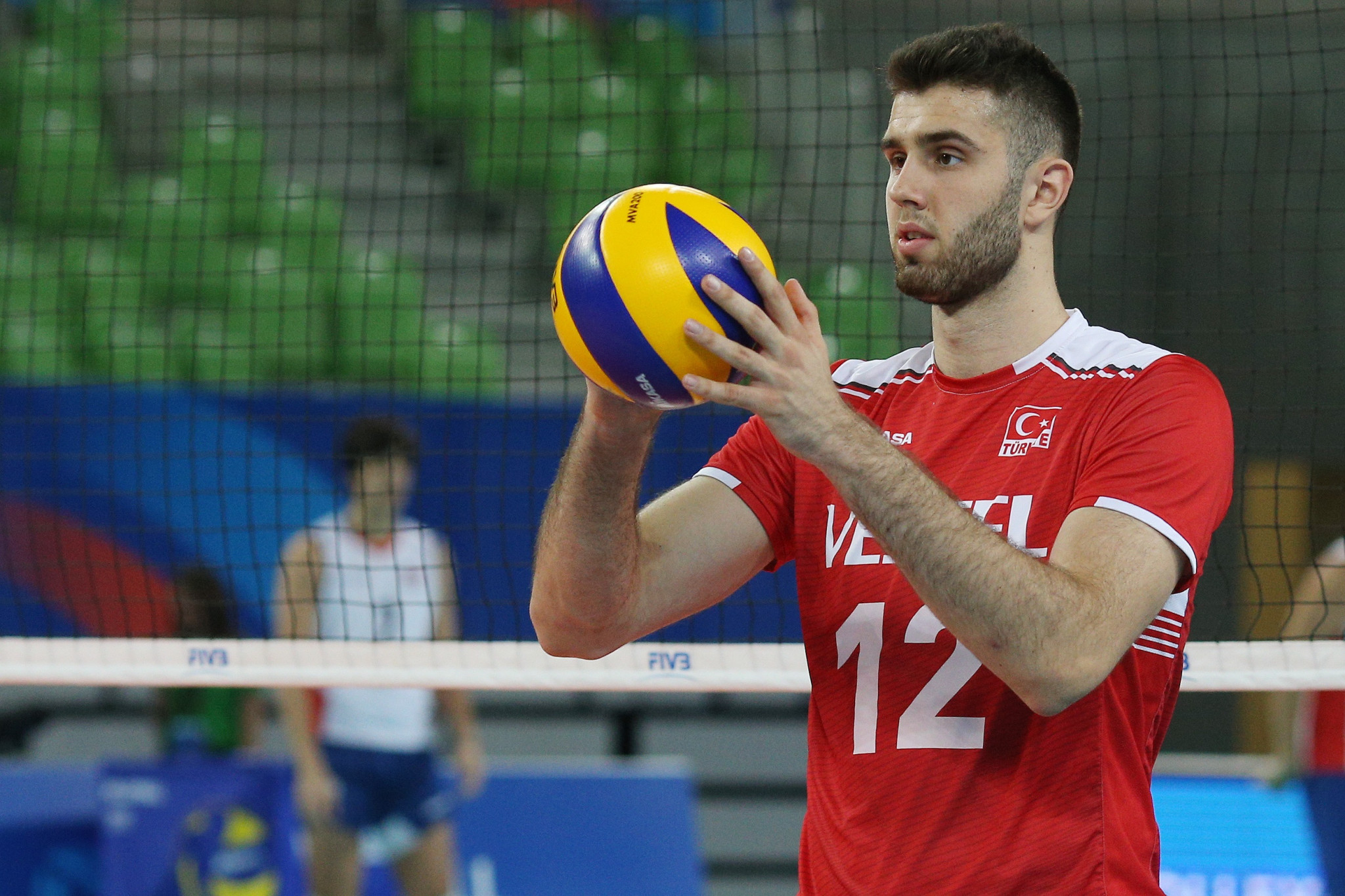 Turkey began their campaign with a straight-sets win over Chile ©FIVB