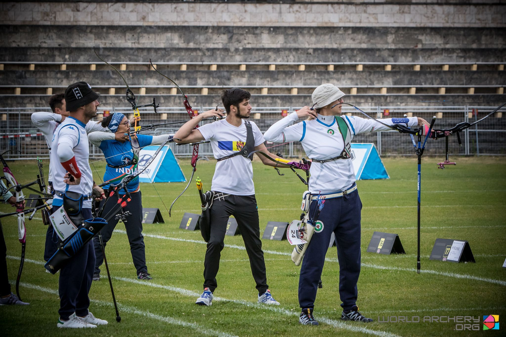  Moldova pair earn their country first gold medal match at Archery World Cup in Berlin