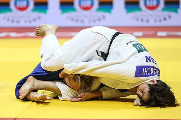 Christa Deguchi triumphed in an all-Canadian under-57kg women's final as she was too strong for compatriot and Osaka Grand Slam winner Jessica Klimkait ©IJF