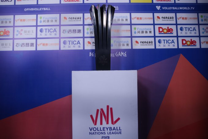 The United States produced a stunning comeback to beat Brazil to retain their FIVB Women's Nations League title ©USA Volleyball
