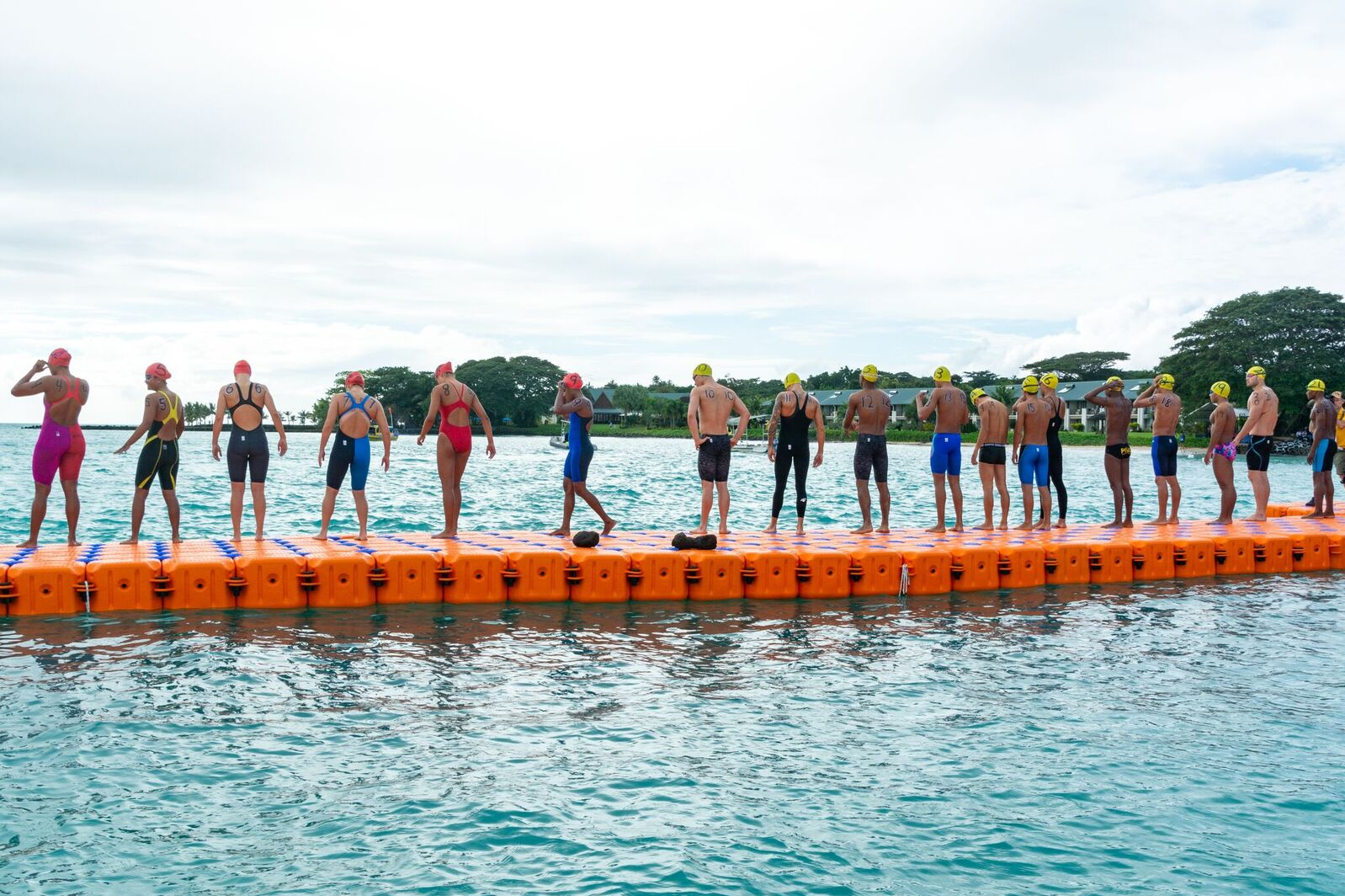 The men's and women's races went off at seperate intervals ©Samoa 2019