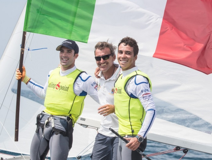 Italy's Giacomo Ferrari and Giulio Calabro enjoyed a big victory in the men's fleet ©Uros Kekus Kleva