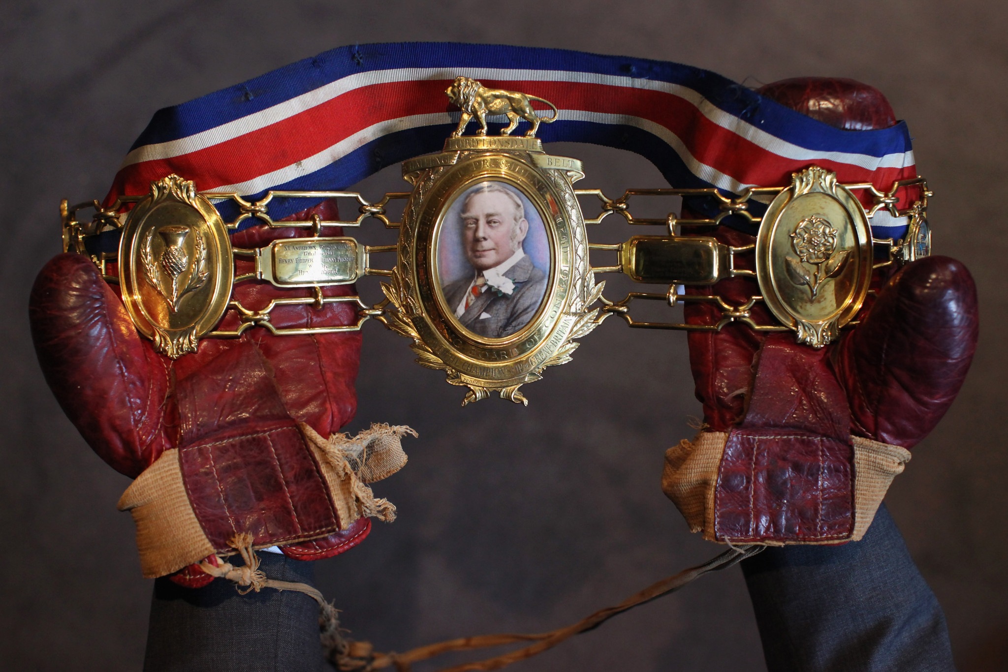 The Lonsdale belt is highly valued in boxing ©Getty Images