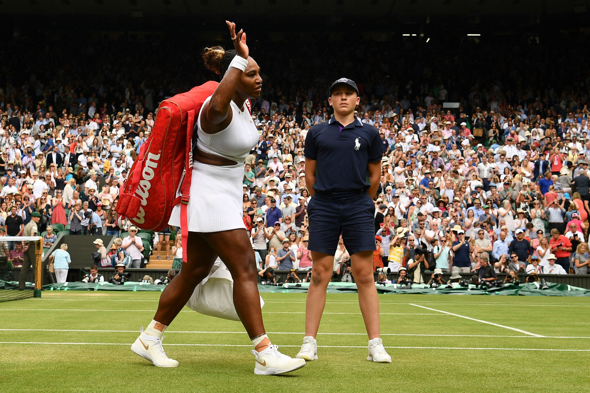 But her efforts ultimately proved to be in vain as Williams edged closer to a eighth Wimbledon title ©Getty Images