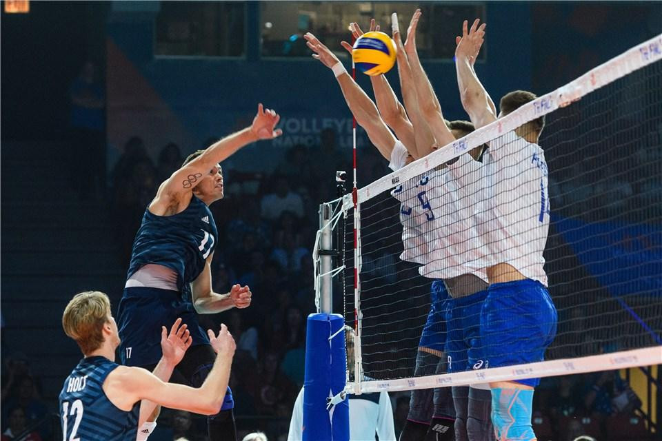 The United States defeated Russia with both sides already assured of semi-final spots ©FIVB/Twitter