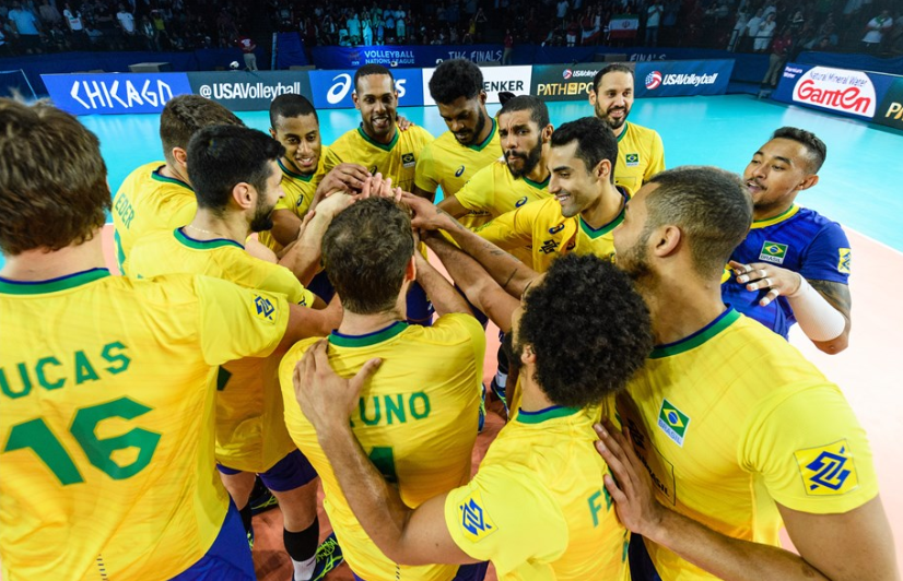 Brazil celebrate qualifying for the FIVB Men's Nations League final round semi-finals ©FIVB