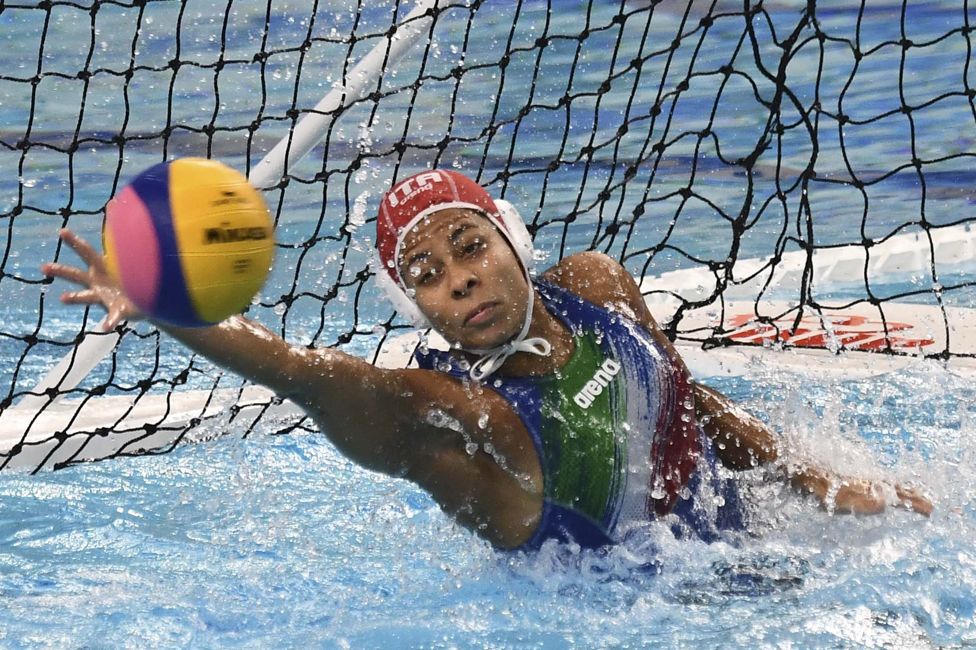 There were plenty of thrills and spills at the women's water polo at Piscina Scandone ©Naples 2019