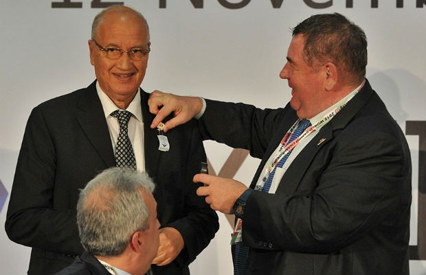 FIAS vice-president Dalil Skalli was recognised for his contribution to promoting sambo in Africa and around the world