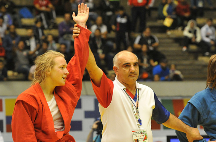 Anastasiia Shinkarenko set the Russians off on the winning trail with success in the women's 60kg ©FIAS