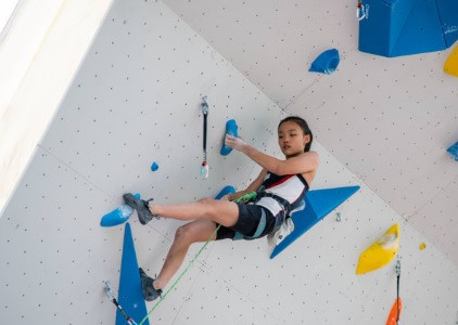 Overall leader Seo sends message with semi-final win at IFSC Lead World Cup