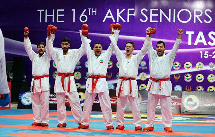 Iran celebrate winning the men's team kumite title in Tashkent ©WKF