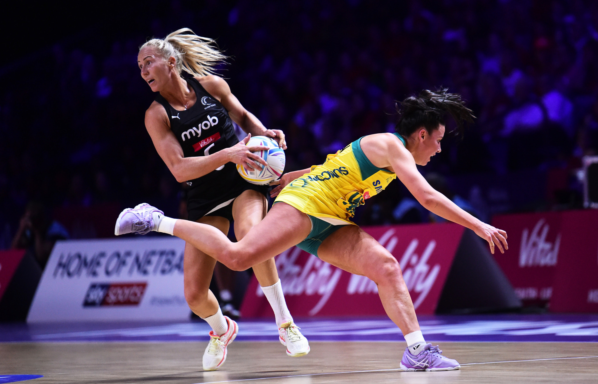 New Zealand took control of the match in the second quarter as they ended Australia's pursuit of a 12th title ©Getty Images