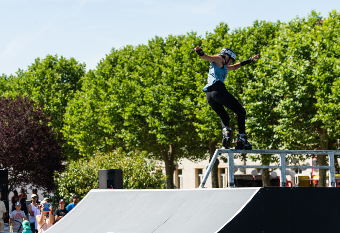 Armelle Tisler of France won the women’s freestyle roller park final at the FISE European Series in Châteauroux ©FISE