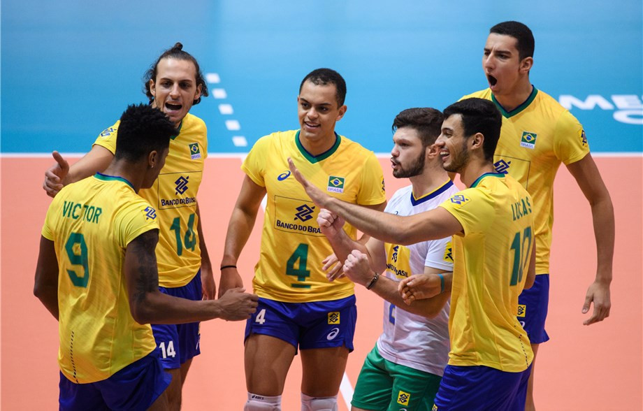 Brazil ended the 100 per cent start made by China ©FIVB