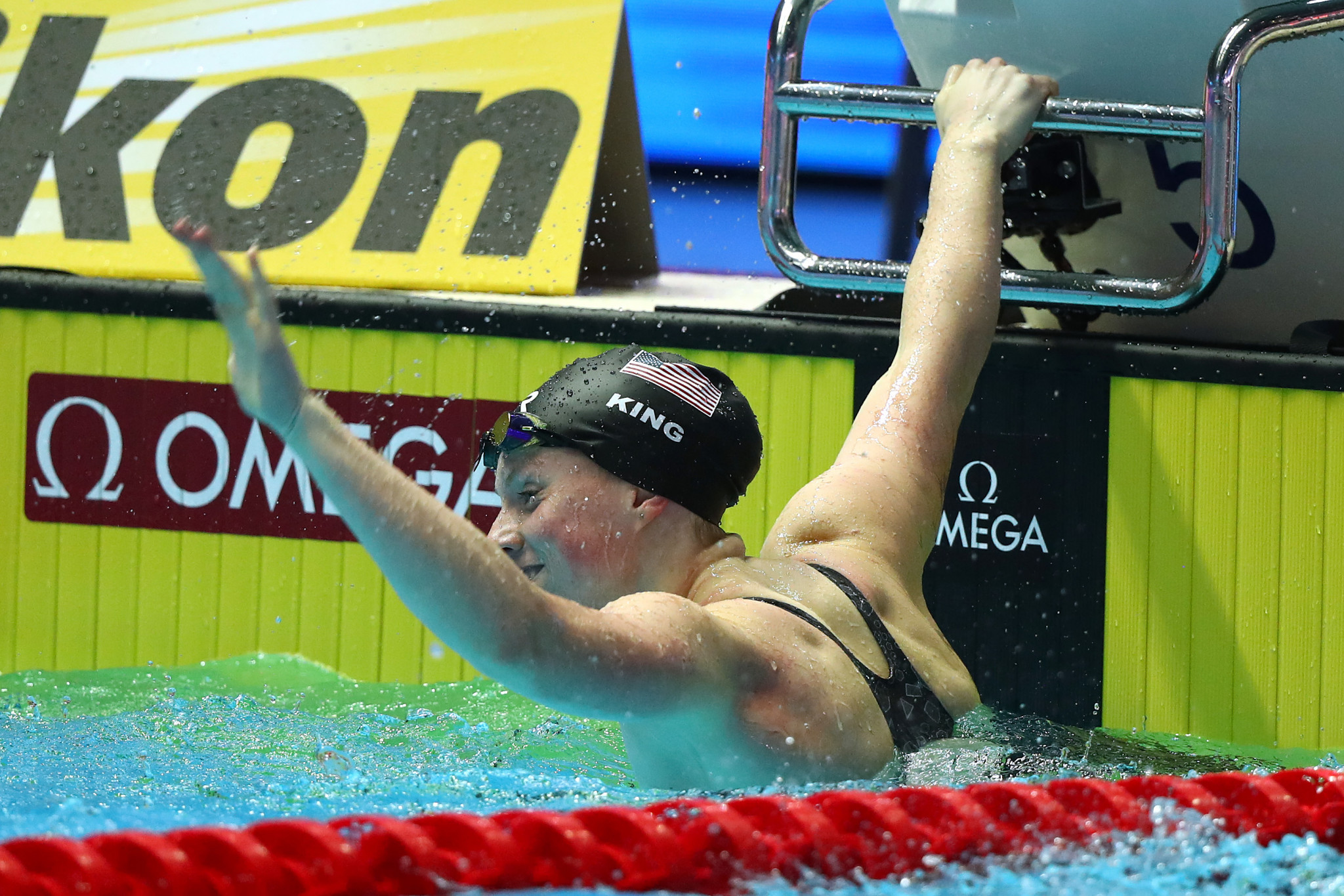 Lilly King got the better of rival Yuliya Efimova of Russia ©Getty Images