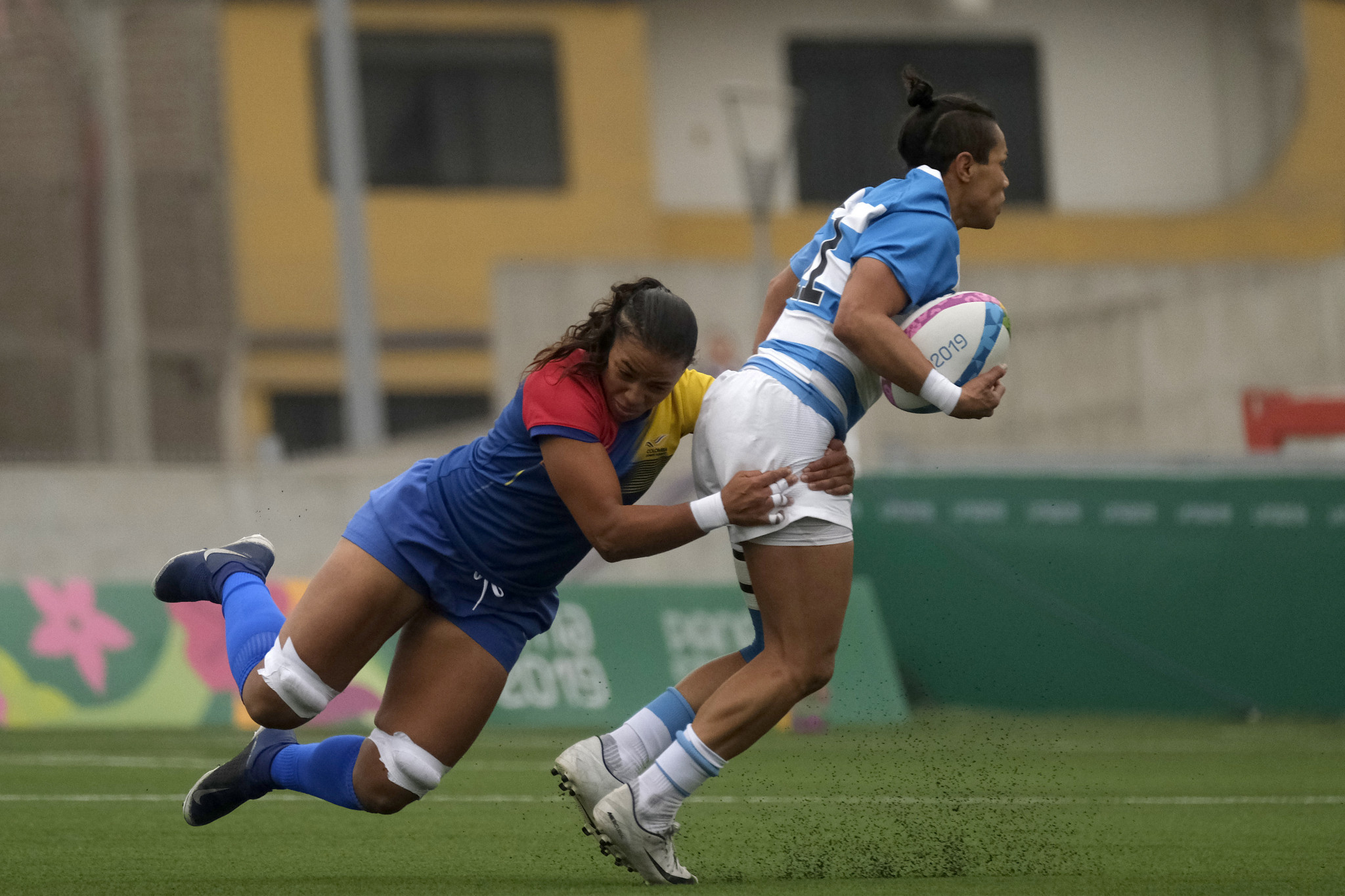 Colombia defeated Argentina in the women's rugby sevens pool competition ©Lima 2019