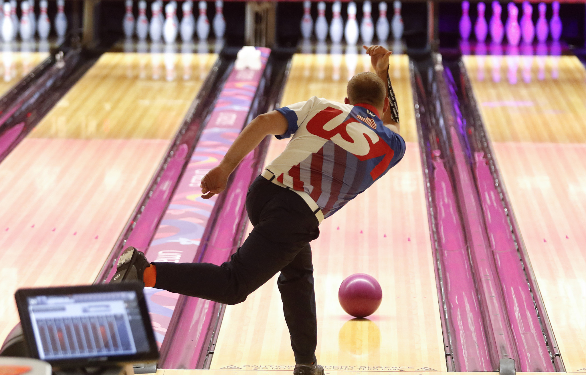 Medals for the men and women's doubles were contested in bowling ©Lima 2019