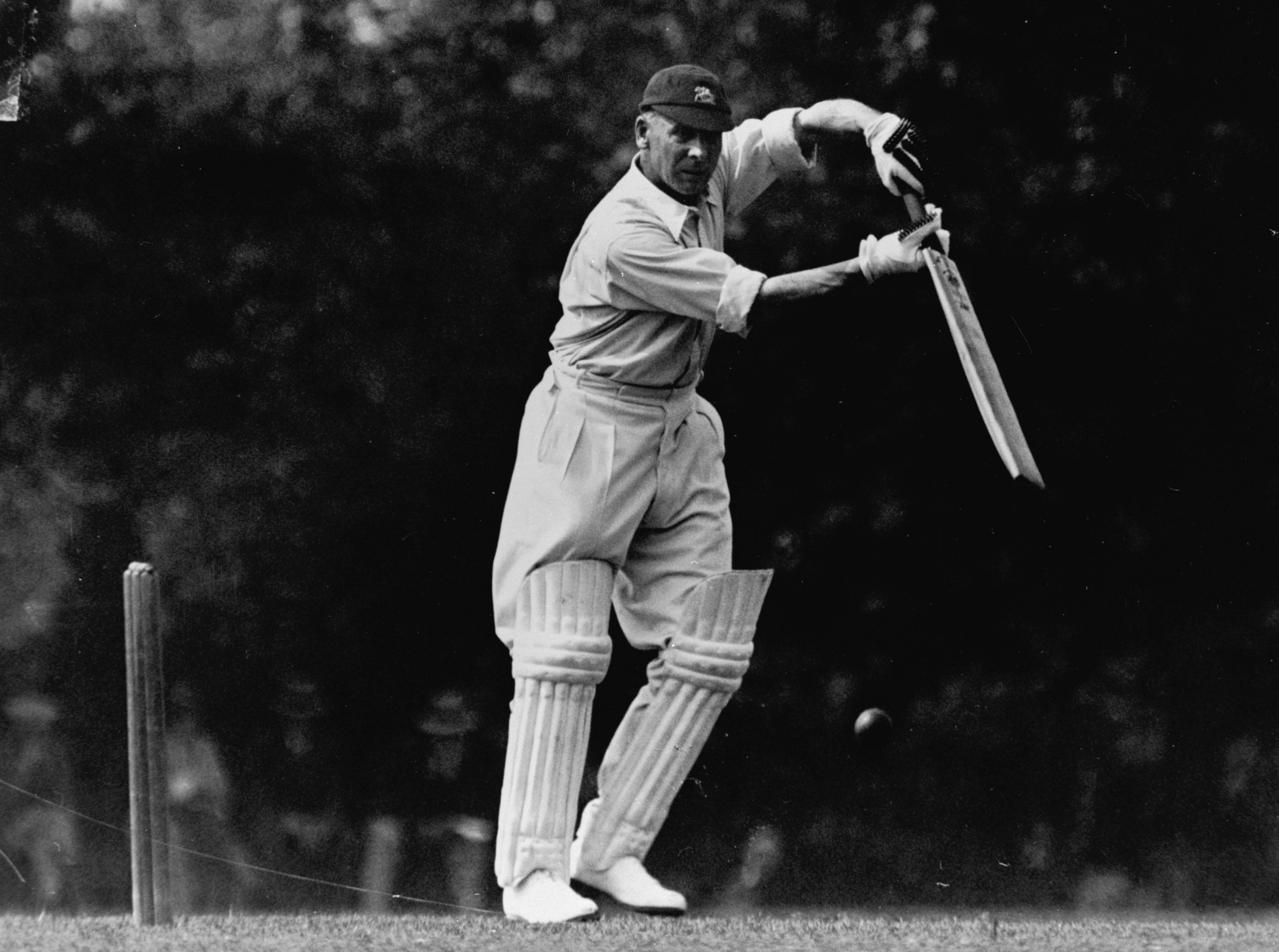 Jack Hobbs played for Surrey against Australia in 1919 ©Getty Images