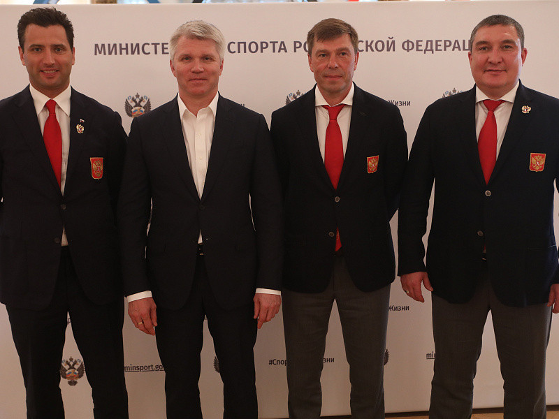 Russian Minister of Sport Pavel Kolobkov met with delegates from the Ice Hockey Federation of Russia to discuss the country's development of the sport ©IHFR