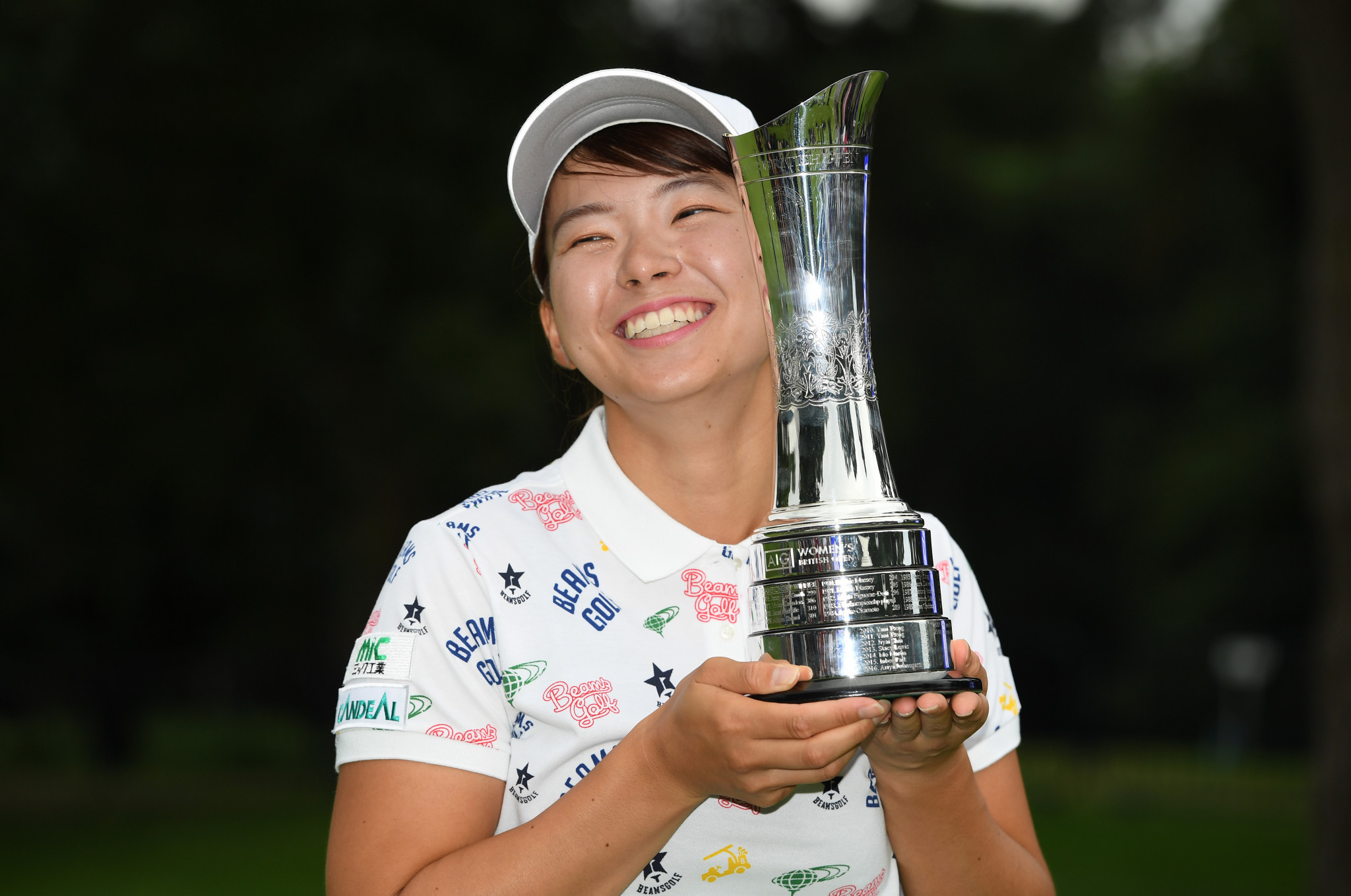 Japan's Hinako Shibuno held off the challenge of American Lizette Salas to secure her first major title by one shot at the Women's British Open in Woburn ©Getty Images