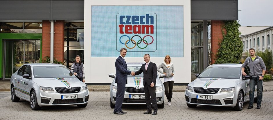 Czech Olympians given new cars by ŠKODA in build-up to Rio 2016