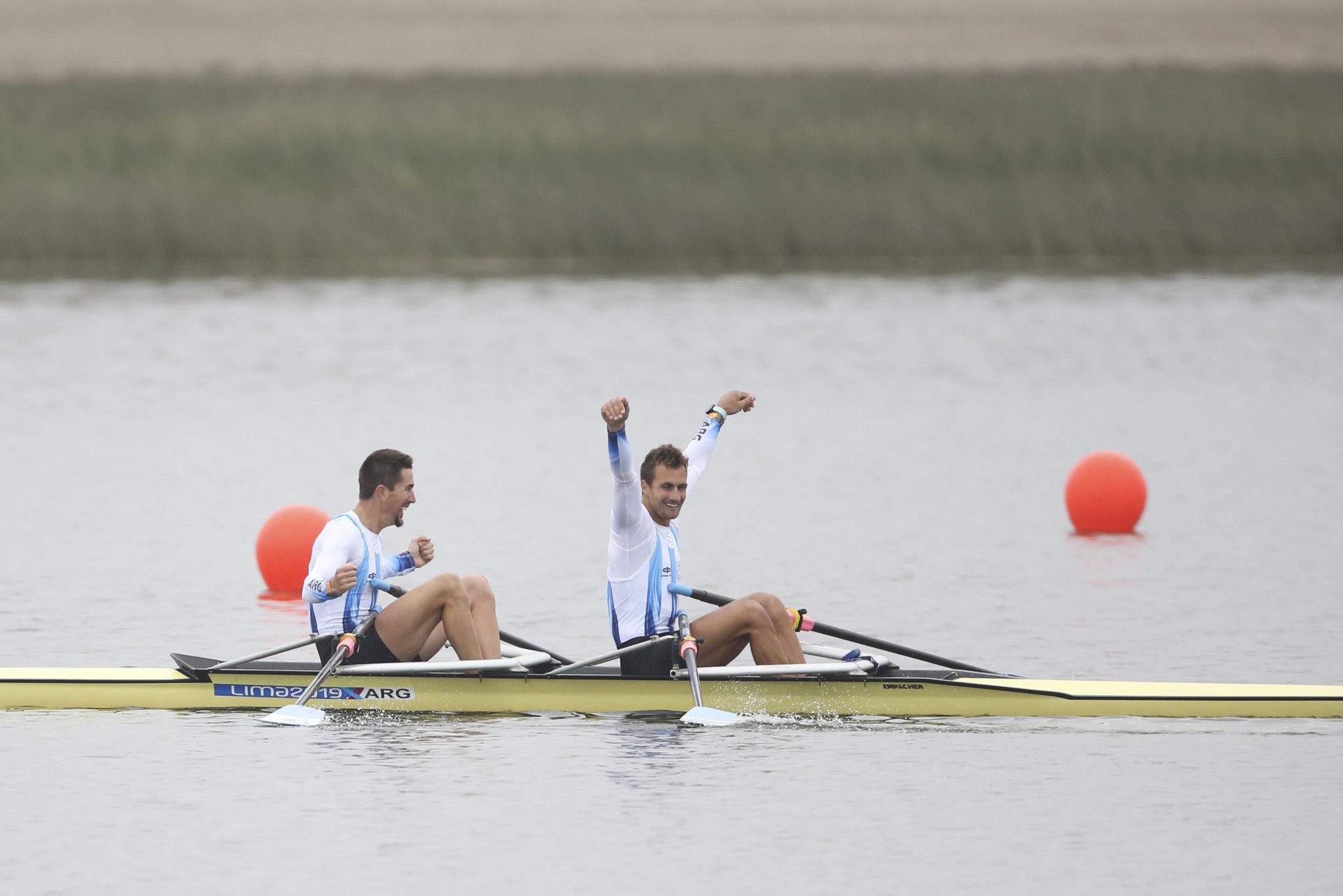 The first gold medallists were Argentina's Rodrigo Murillo and Cristina Rosso in the men's double sculls ©Lima 2019