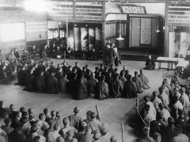 Kano giving a lecture at Shimotomisaka dojo © The Kodokan Institute