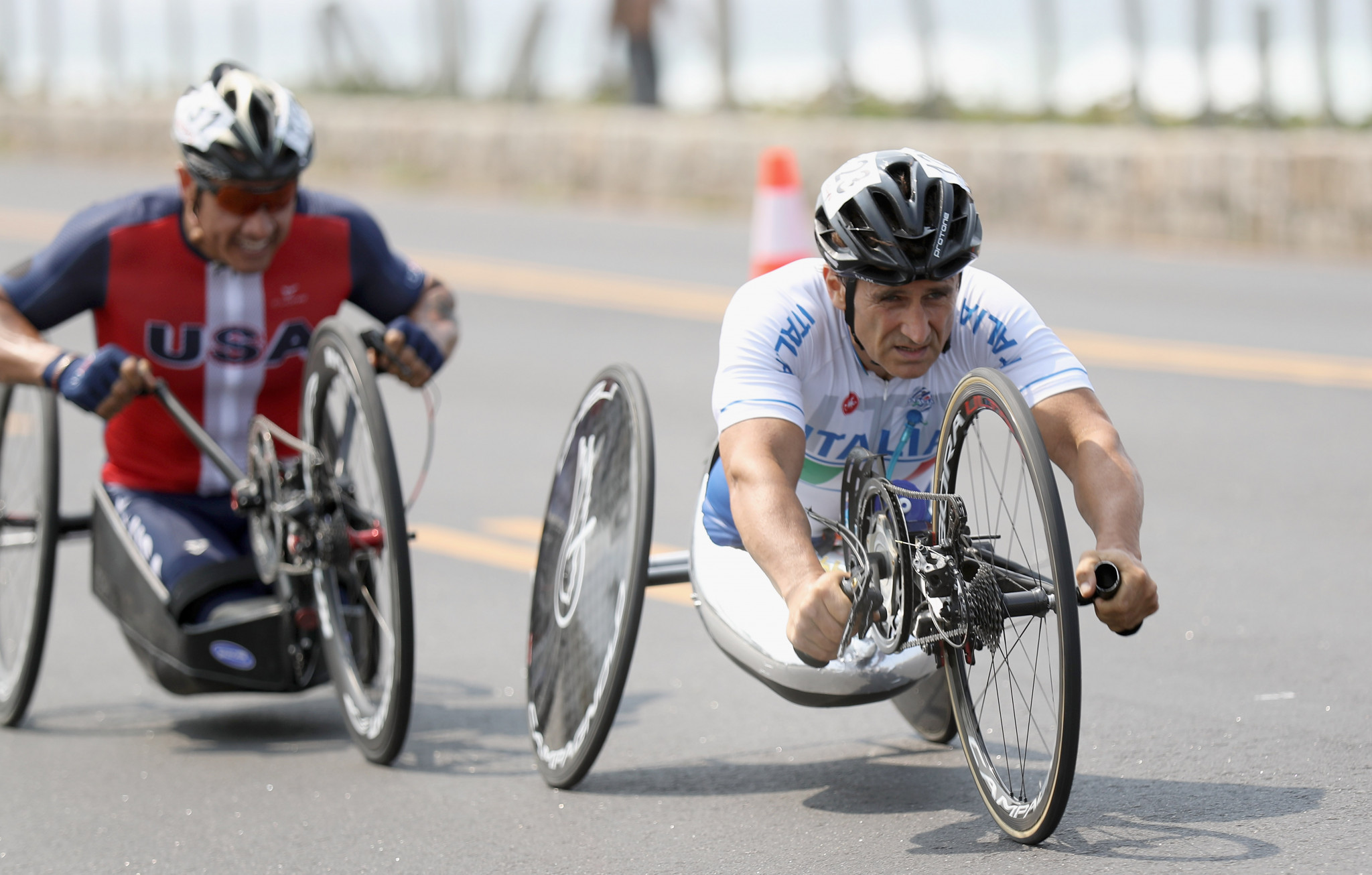 Alex Zanardi won double gold in Para-cycling at both the London 2012 and Rio 2016 Paralympic Games ©Getty Images