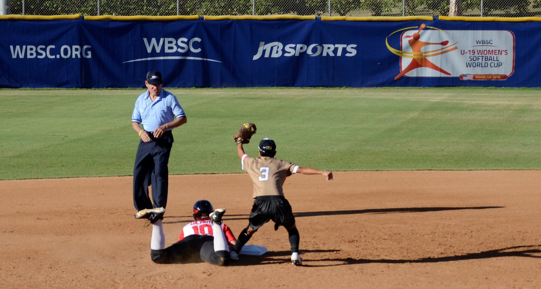 Japan on brink of reaching final at WBSC Under-19 Women's Softball World Cup