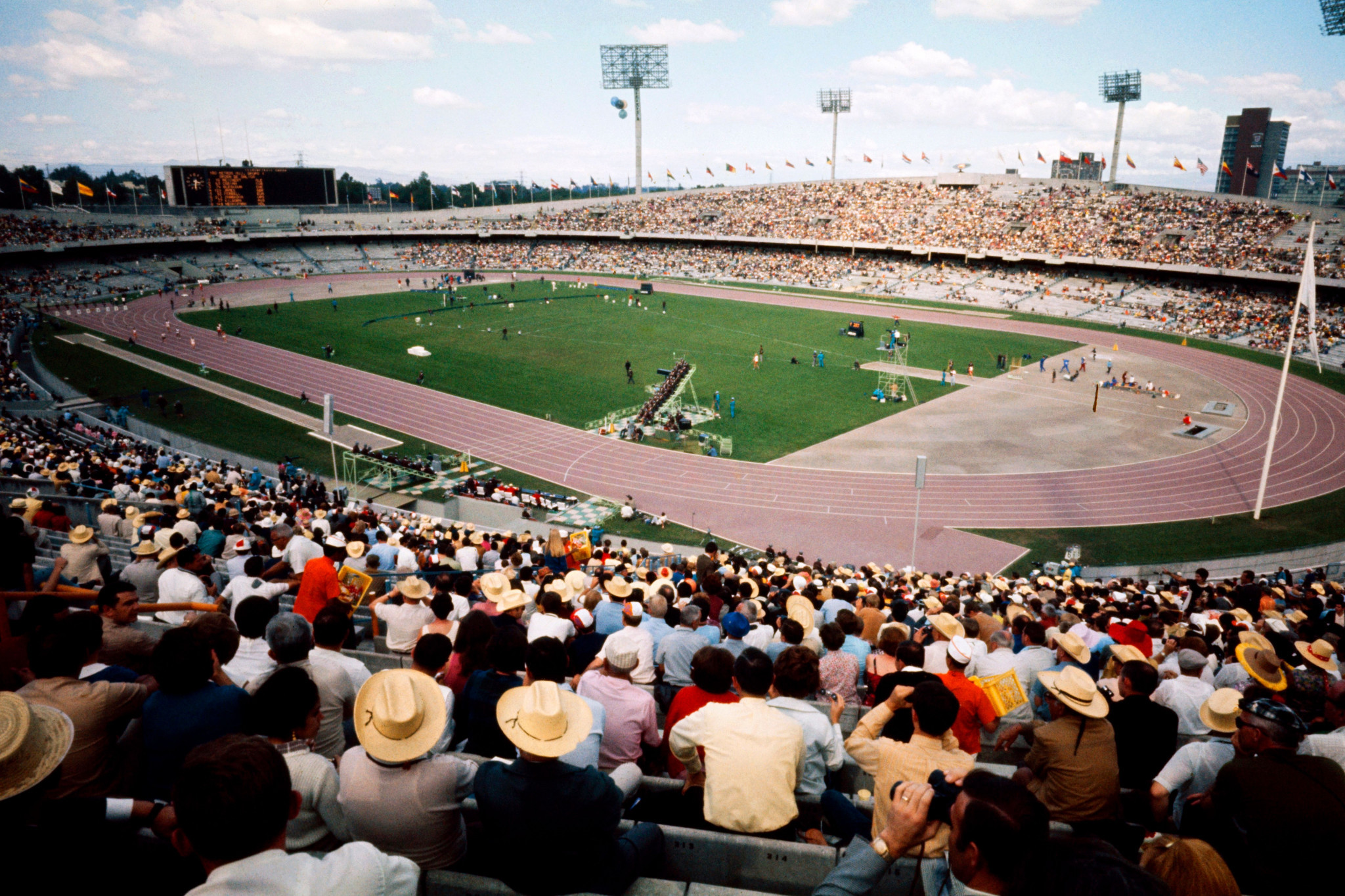 Heat was also an issue at the 1968 Olympic Games in Mexico ©Getty Images