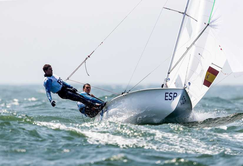 Spain’s Jordi Xammar and Nicolas Rodriguez won both their Men's 470 class races on the opening day of the Tokyo 2020 sailing test event ©World Sailing