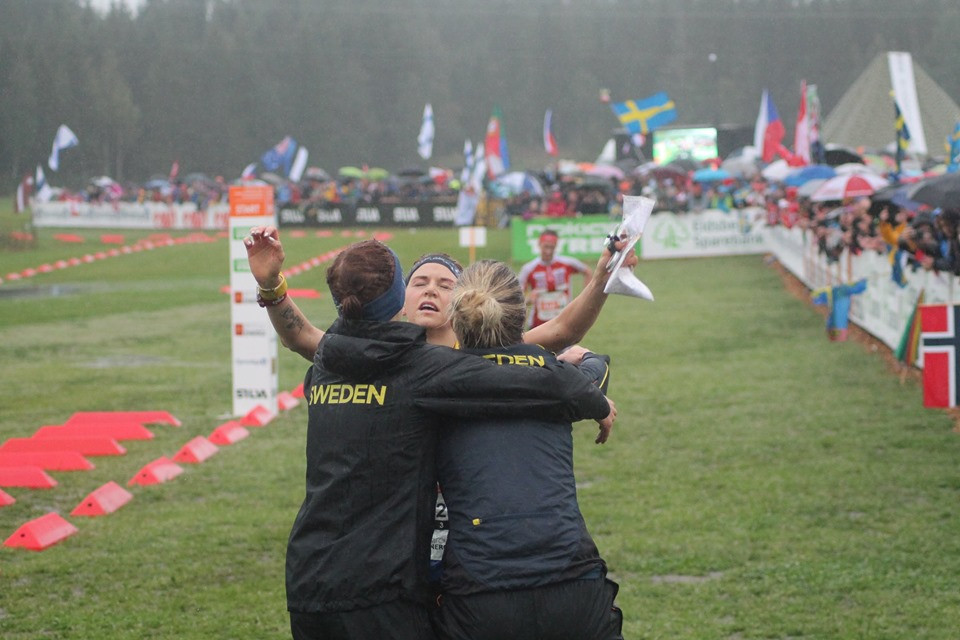 Sweden complete team relay double at World Orienteering Championships