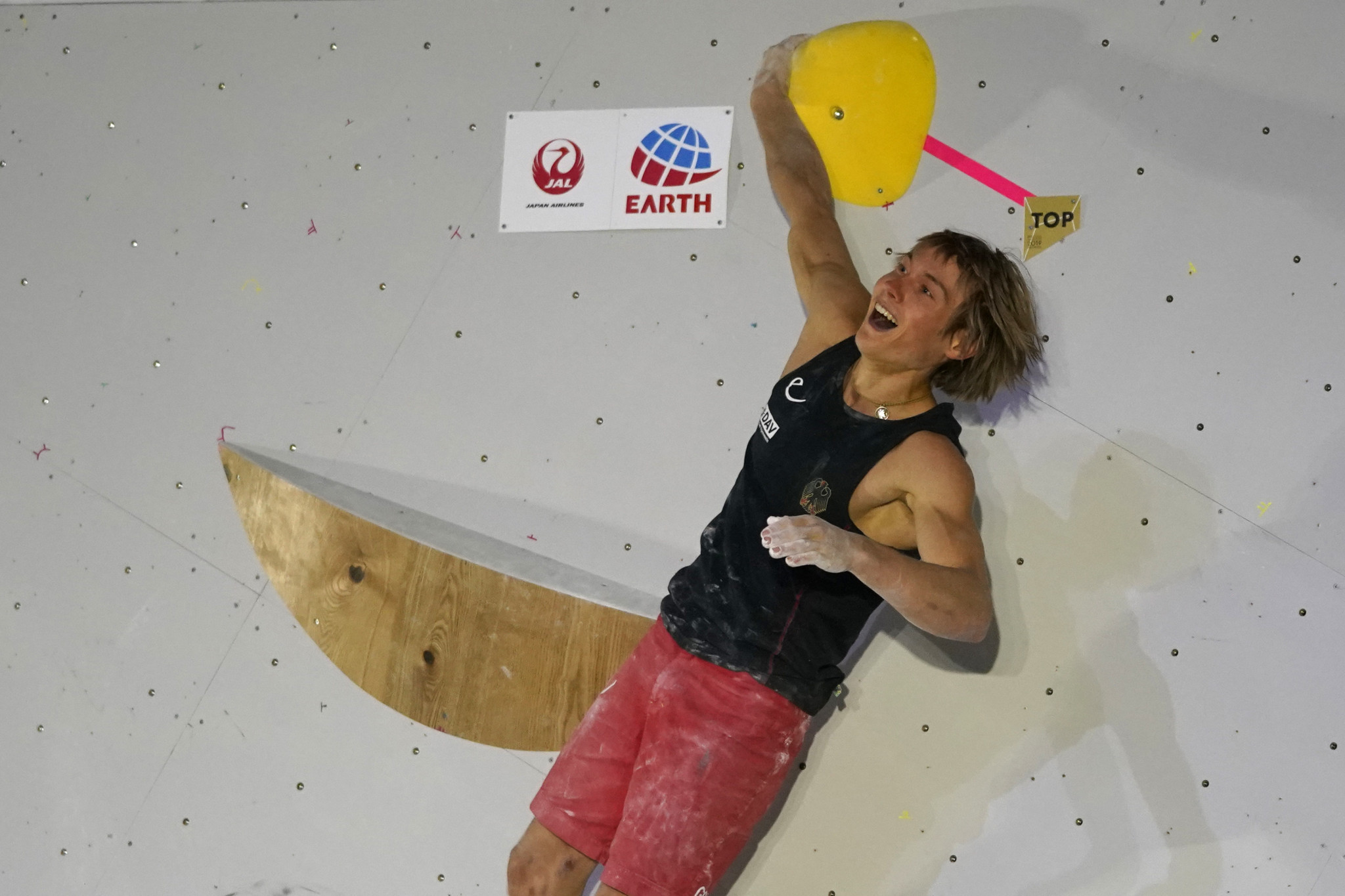 Megos tops men's combined qualification at IFSC World Championships