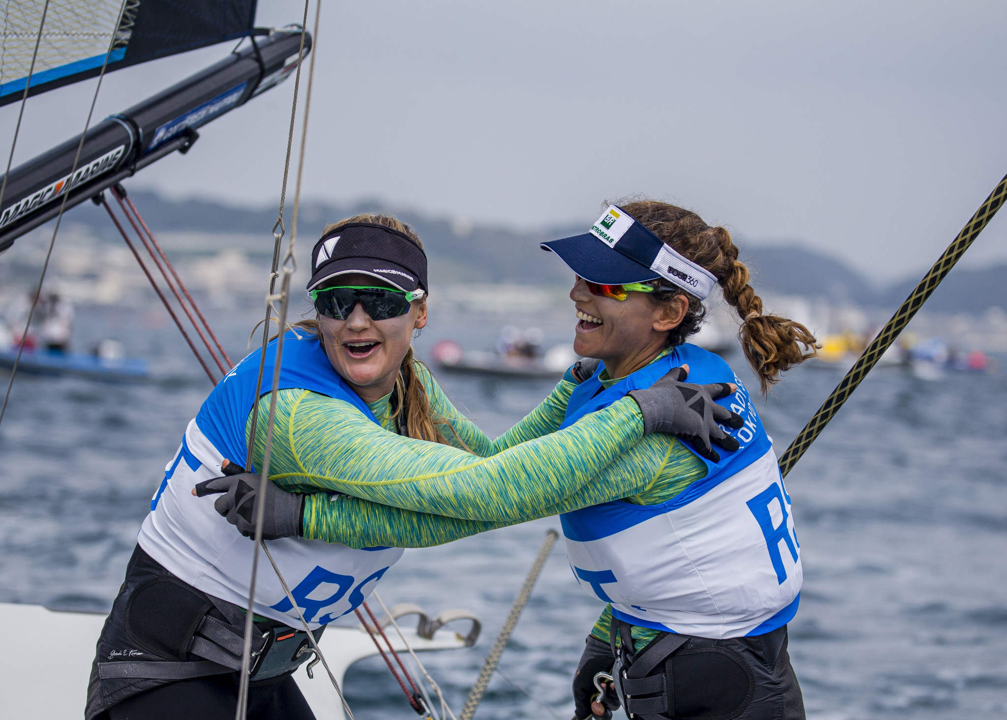 Martine Grael and Kahena Kunze won gold for Brazil ©World Sailing