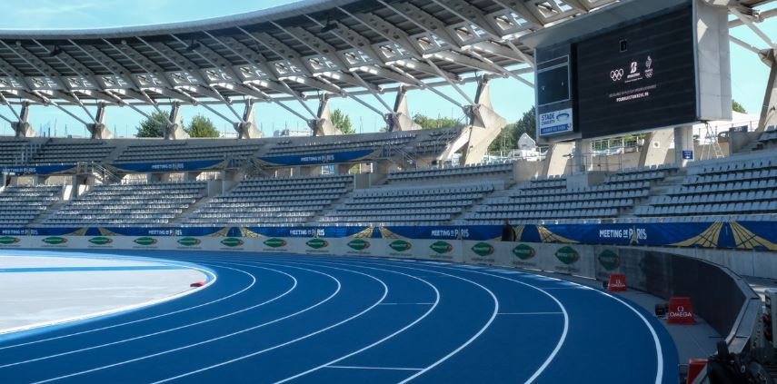 The newly laid track at Stade Charlety ©Michelle Sammet