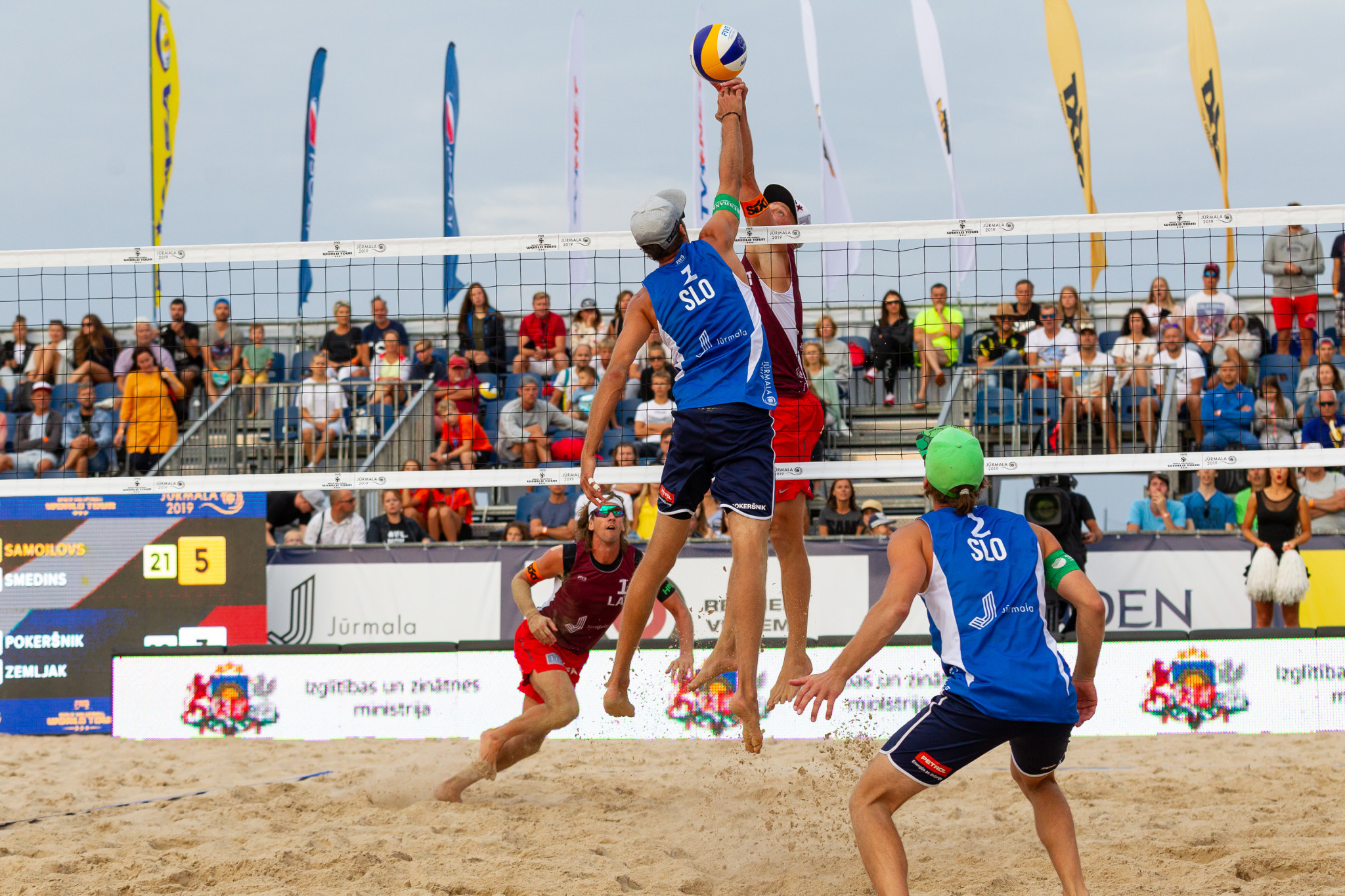 Samoilovs and Šmēdiņš make semi-finals at FIVB Beach Volleyball World Tour in Jūrmala