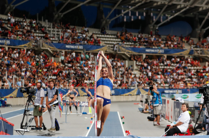 Alysha Newman, Canada's Commonwealth Games champion, won the women's pole vault at the IAAF Diamond League meeting in Paris in a national record of 4.82m ©Getty Images