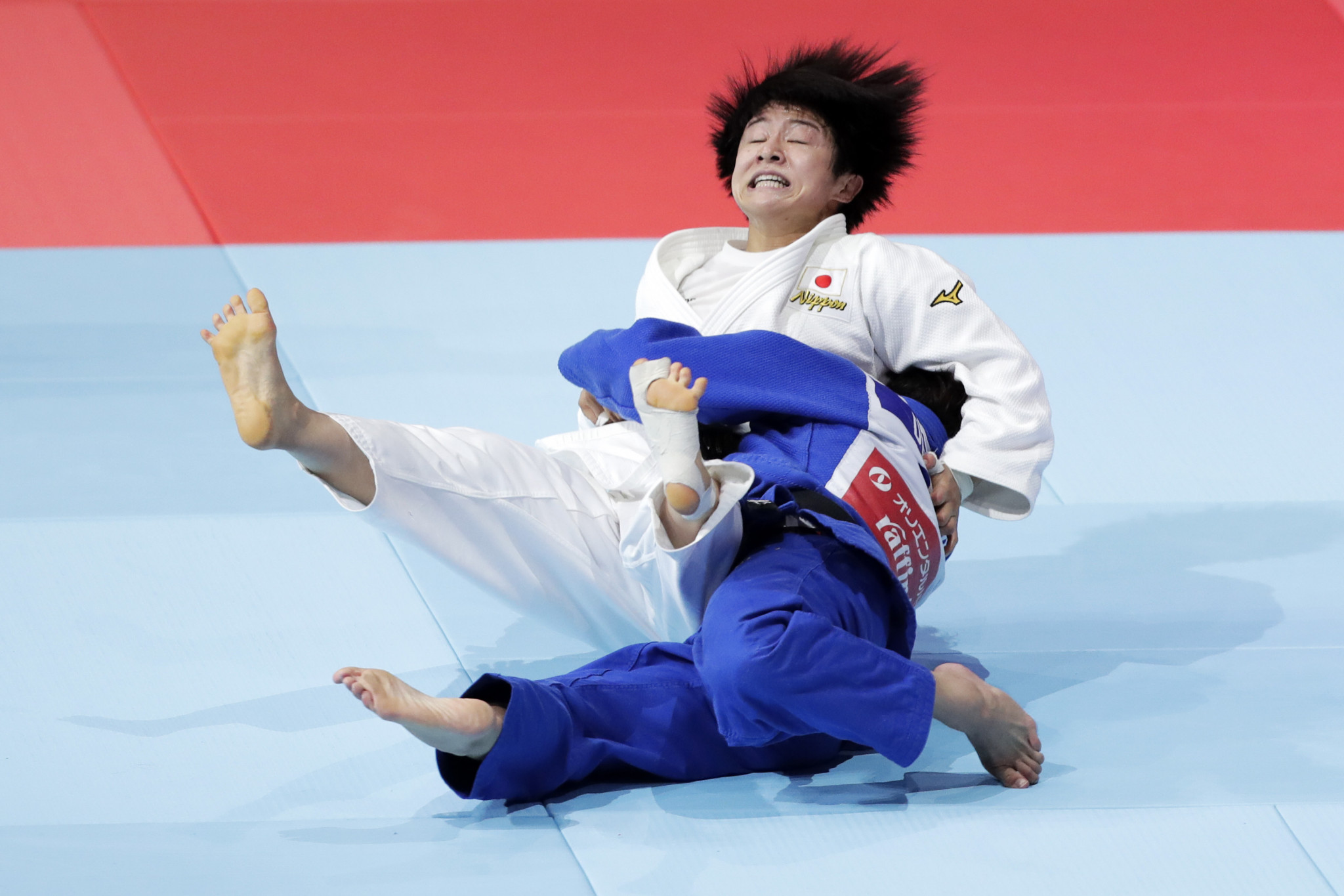 Deguchi threw her former Japanese international team mate to take victory in the golden score period ©Getty Images