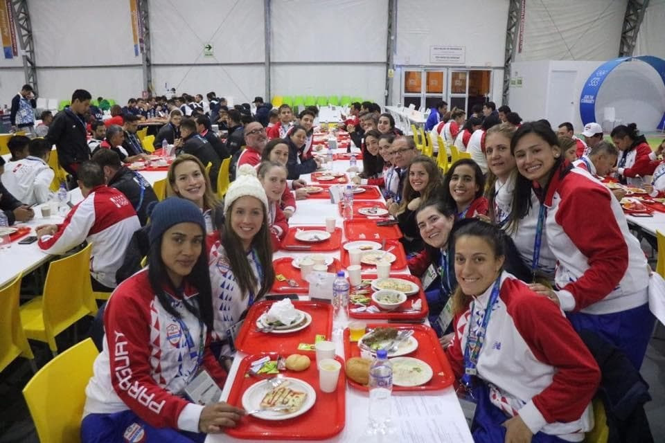 The Paraguayan Olympic Committee President had dinner with athletes at the Pan American Games ©Camilo Pérez López Moreira